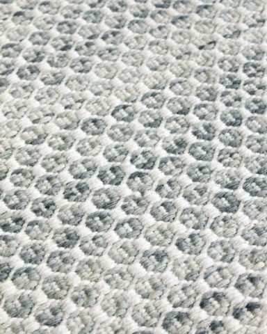 Detailed image of Plait Hive rug in light blue colour