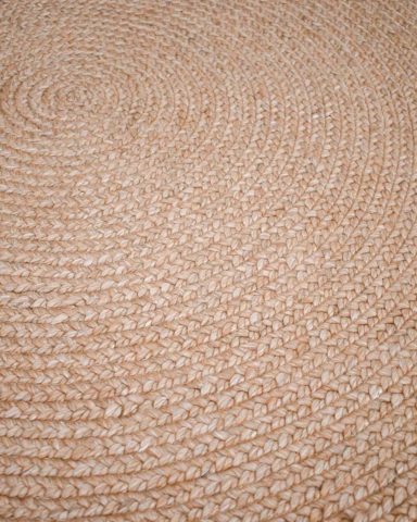 Close up view of Glenmore round rug in pink colour