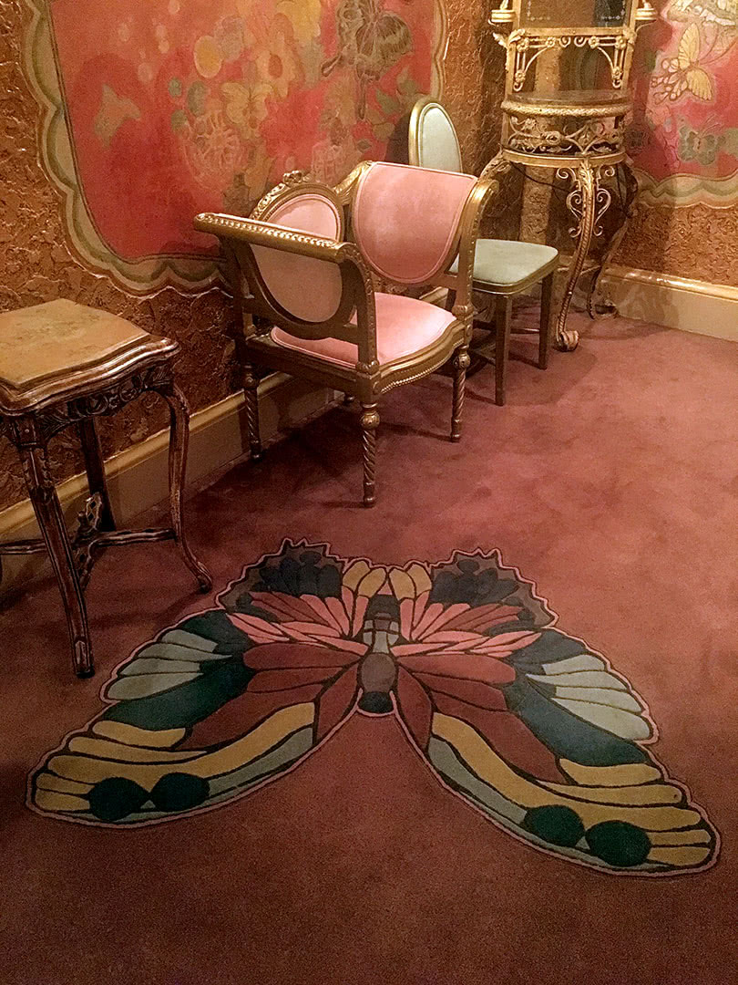 The State Theatre Butterfly room with rug and furniture