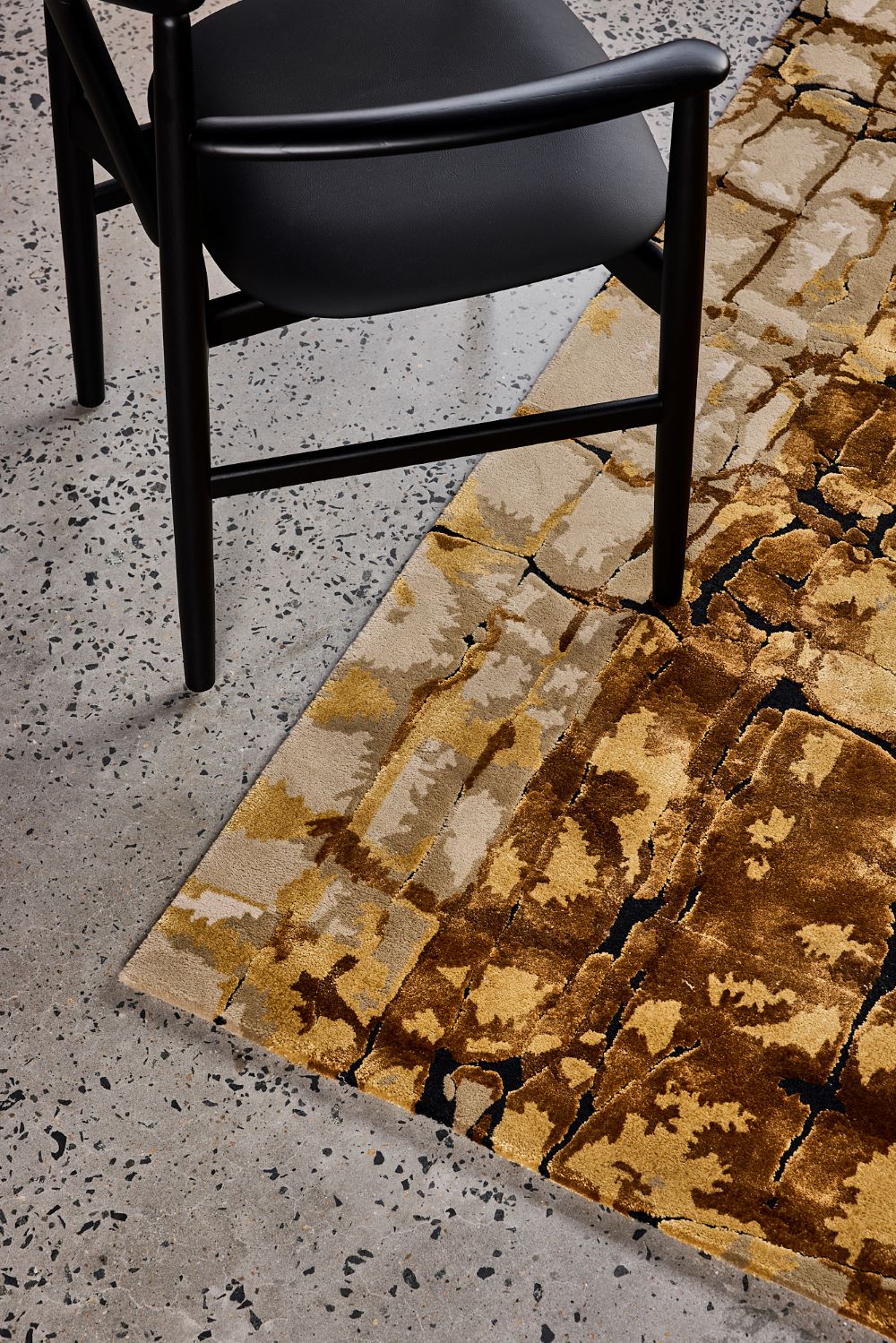 designer-rugs-Levine-Vokaberg-Conversations-lo-lr-close up