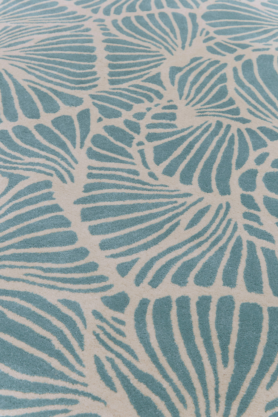 Detailed image of blue Mallee Buds rug