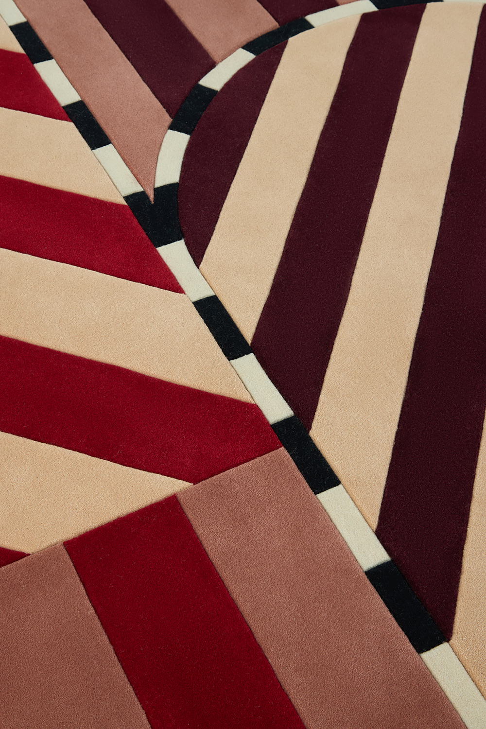 overhead of figgoscope round rug evolve collection