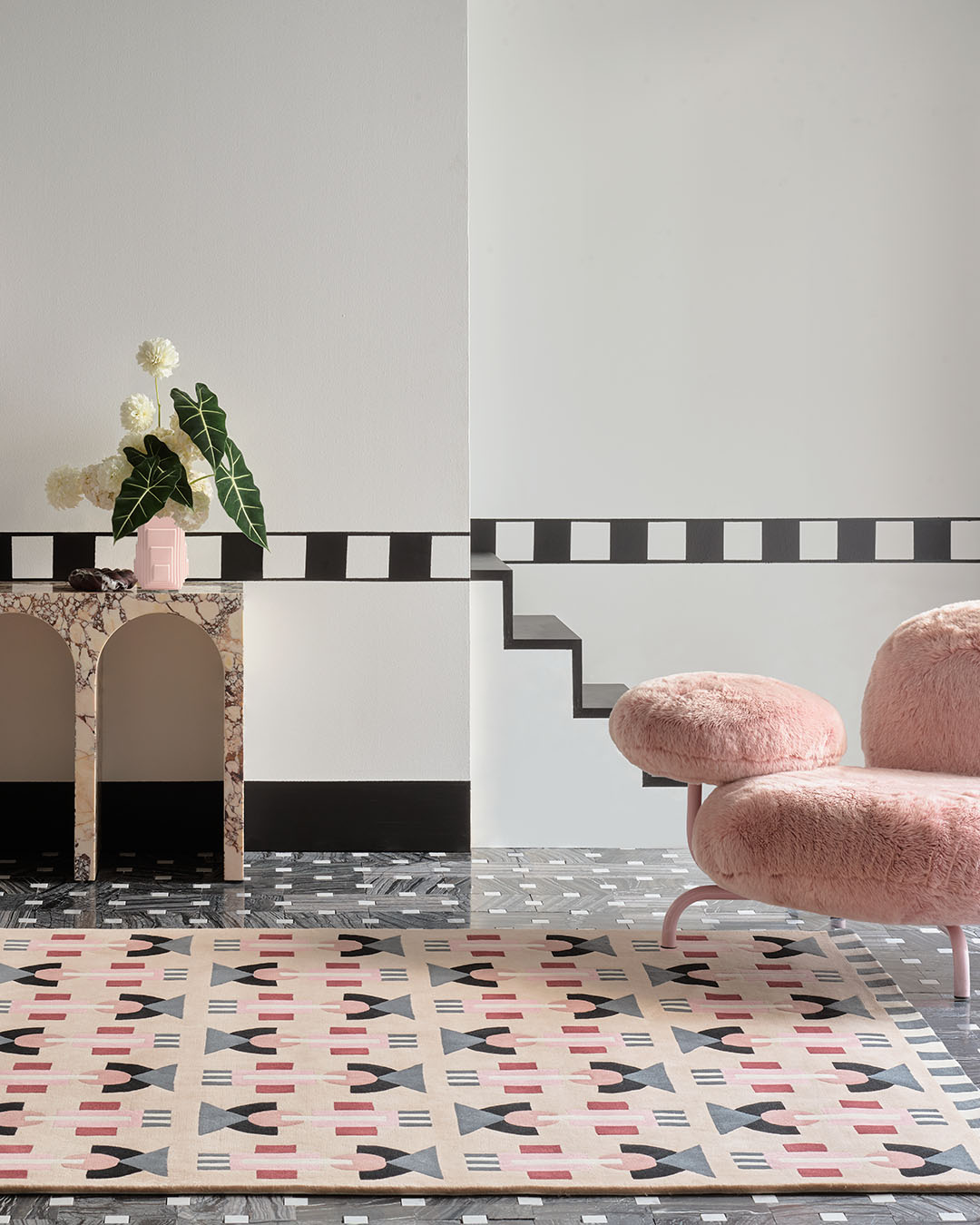 Living room image of geometric Maja rug by Greg Natale