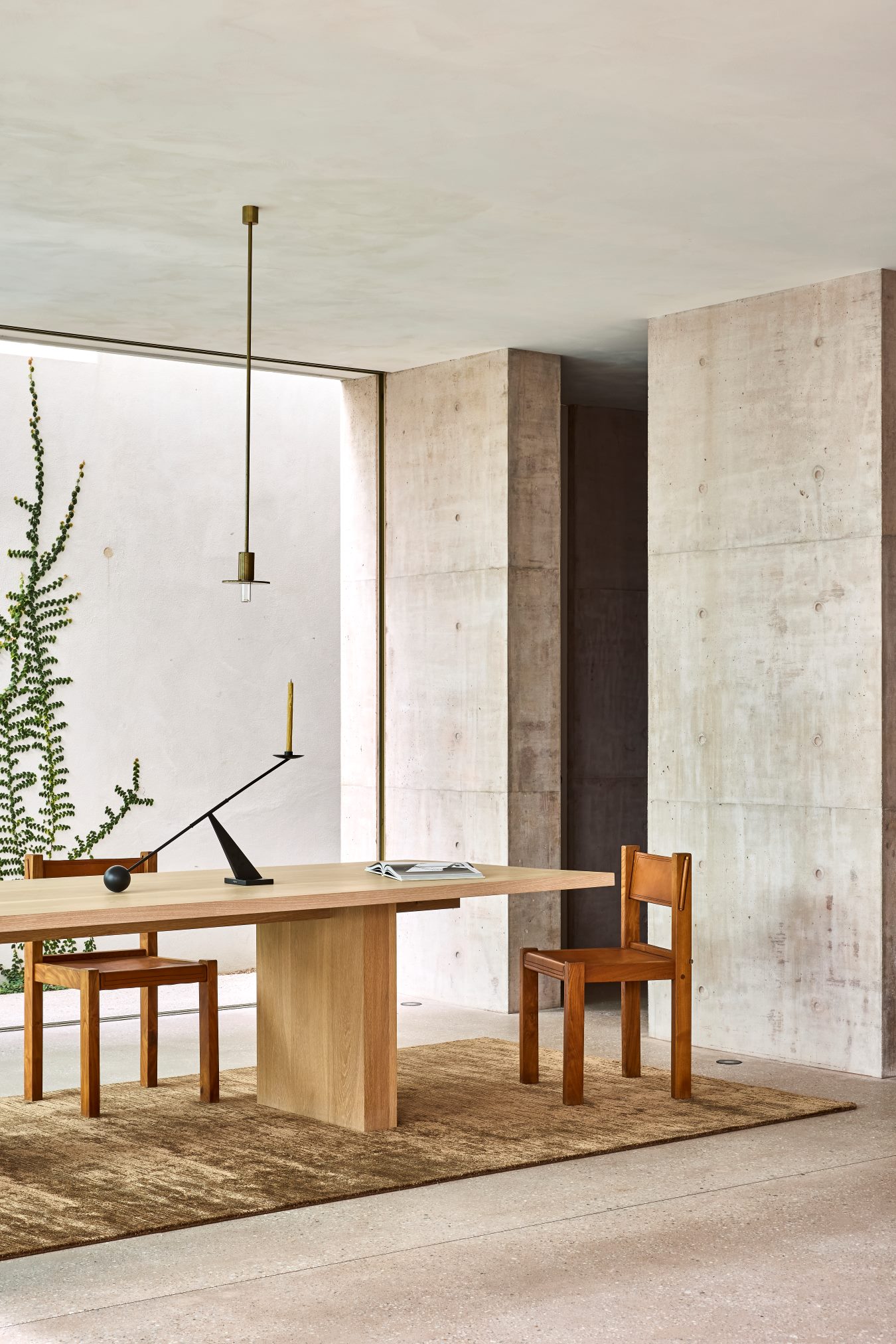 Overhead image of the Rhodium-mahogany-textures