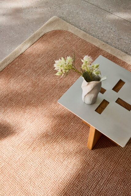 Location image of the wolfram fudge rug with border