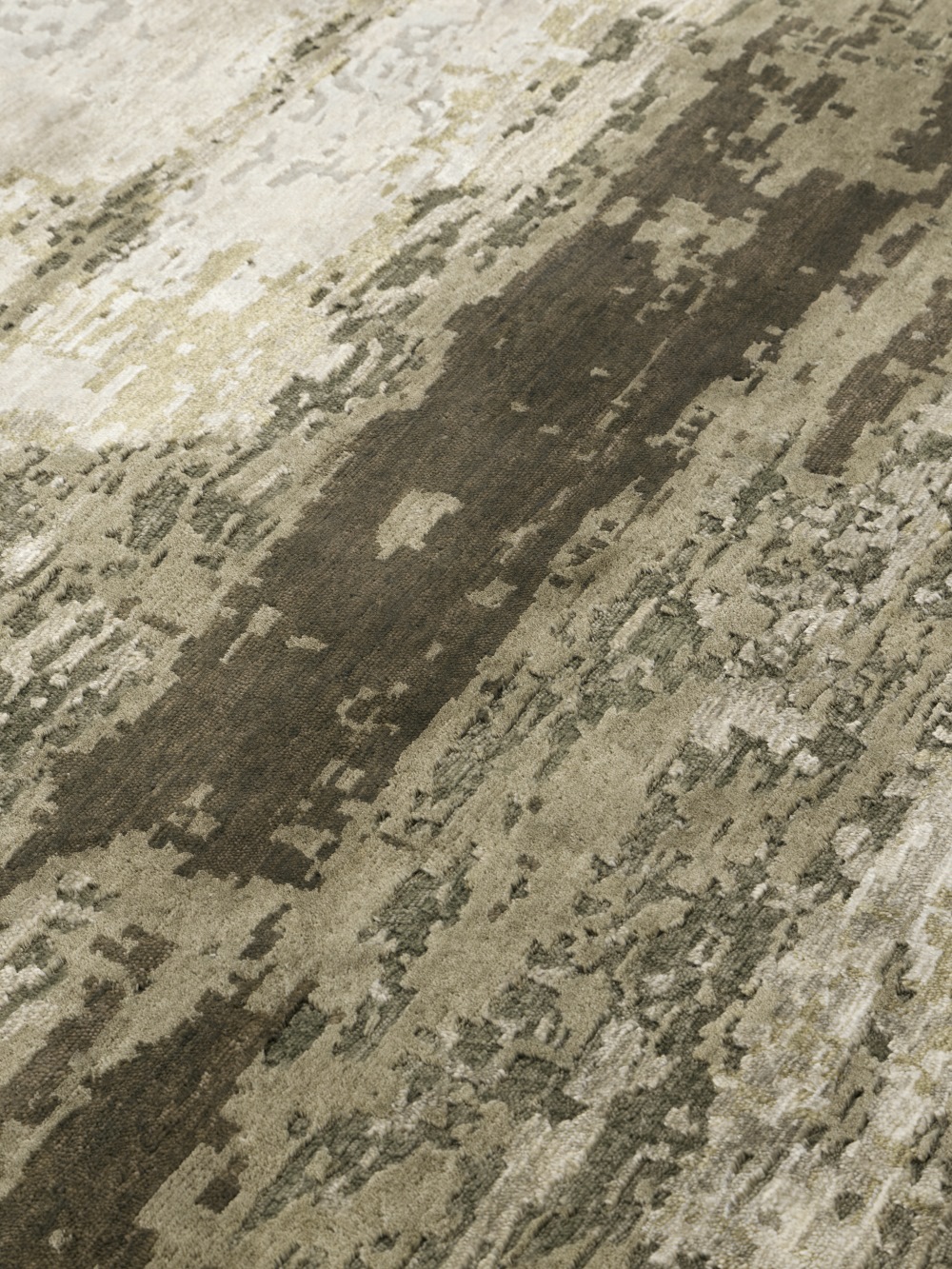 close up image of the Vireon-Beige-Olive